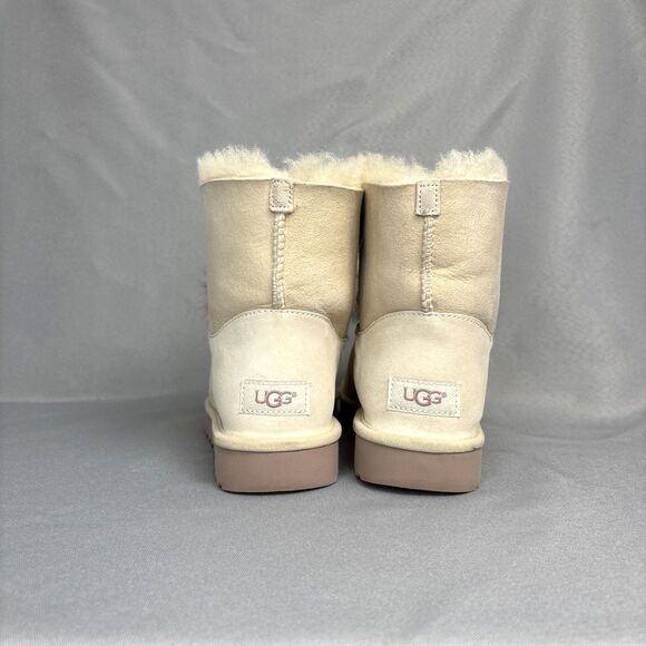 Womens 8 Ugg Boots Gita Powder Cream Purple Pompoms Gorgeous Coquette RARE! - Picture 3 of 11
